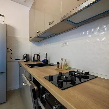 Red Luxury On * 마마이아