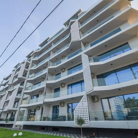 Apartment Red Luxury On