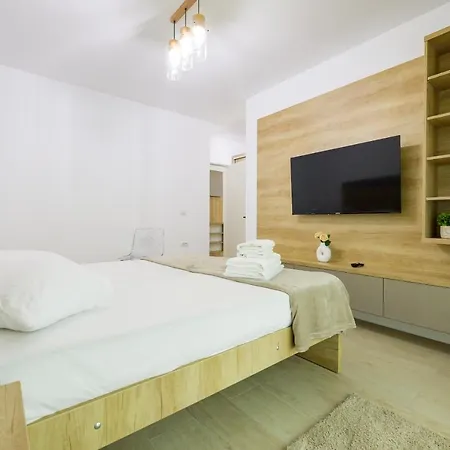 Apartment Red Luxury On *