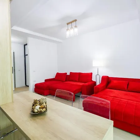 Red Luxury On Apartment *
